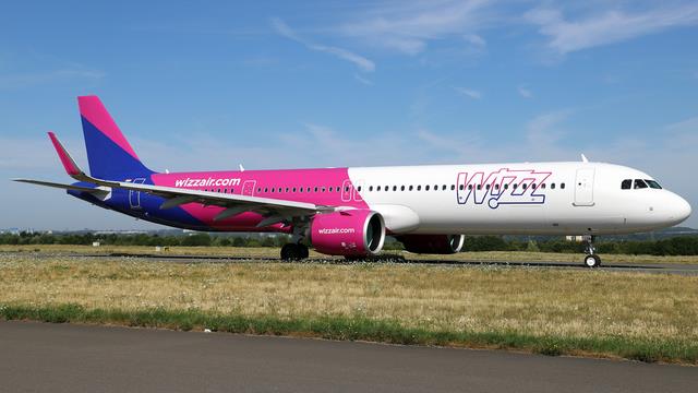 HA-LZW:Airbus A321:Wizz Air